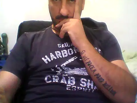 Italian_dark_desire's cam snapshot