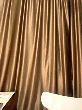 Polli_Kiss's cam snapshot