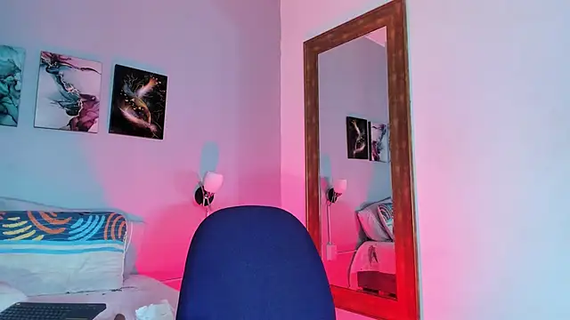 Jenn_W's cam snapshot