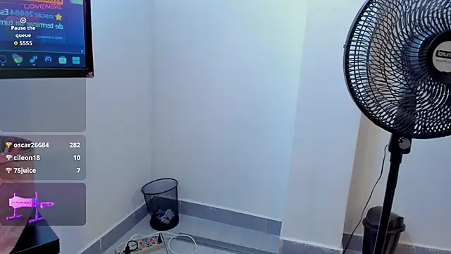 Vittoria_Conti_'s cam snapshot