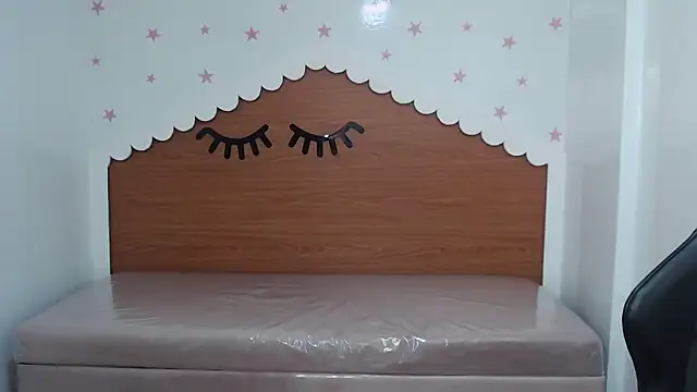 scarlett_percy_t's cam snapshot