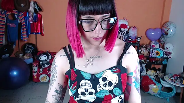 MissMiia2 live sex cam