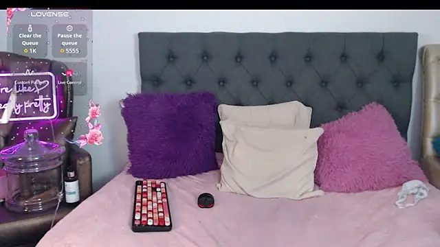 maripa0__69's cam snapshot