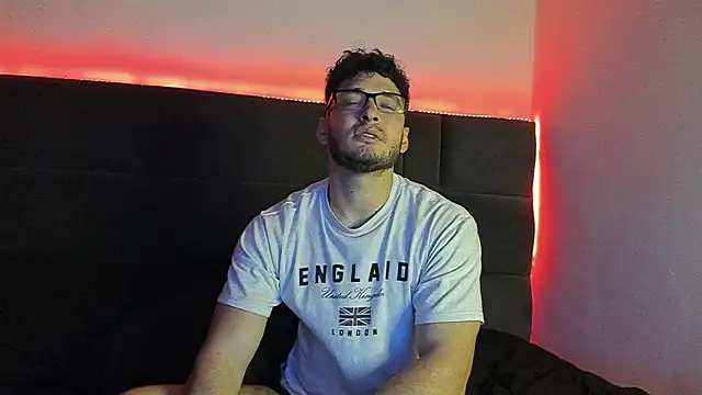 alejandro__2's cam snapshot