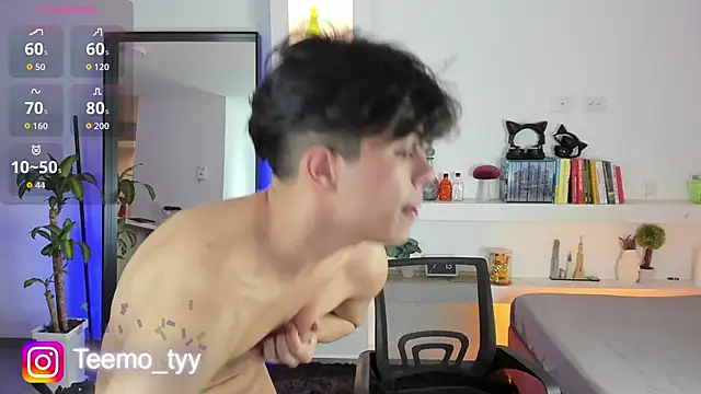 teemotwink live sex cam