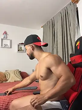 Ezzio_Scolaro live sex cam