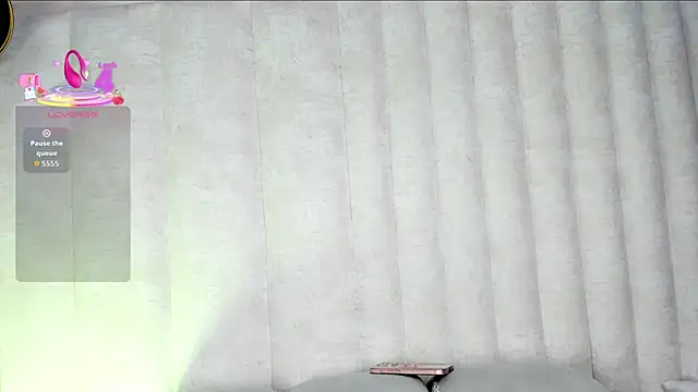 Emii_rous's cam snapshot