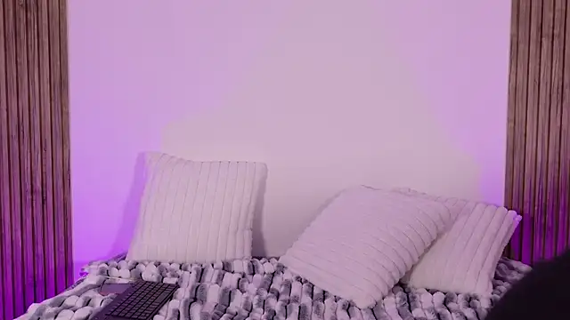 tiffany01_'s cam snapshot