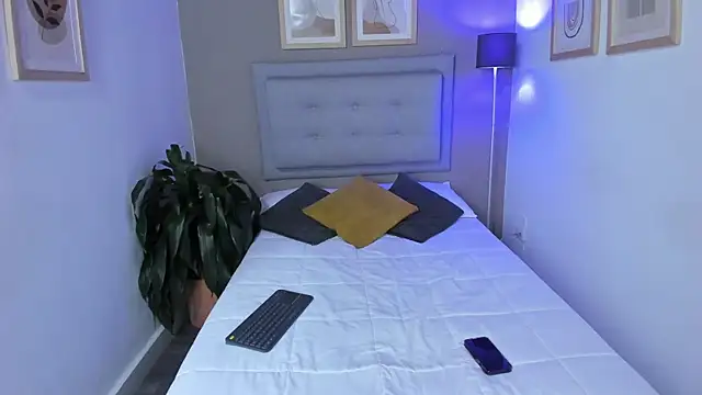 ApoloRicci's cam snapshot