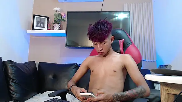 Tessachains_2_'s cam snapshot