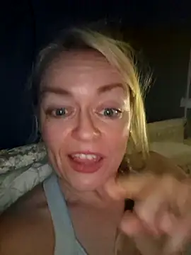 demidelightfulxx's web cam