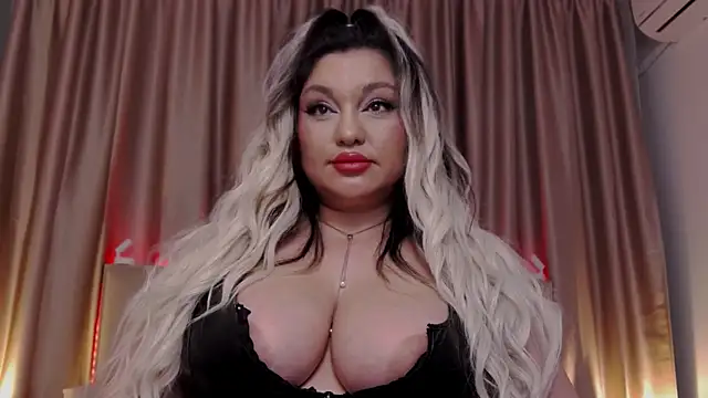 LarissaQuinn's cam snapshot