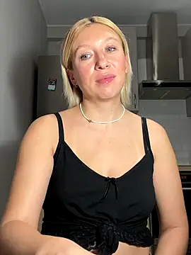 Kittie_Valentine's cam snapshot