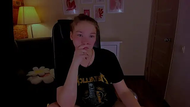 _fiona_Love's cam snapshot