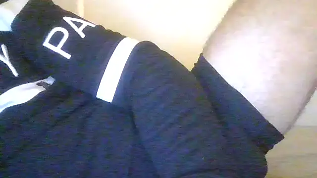 rebeu_7531's cam snapshot