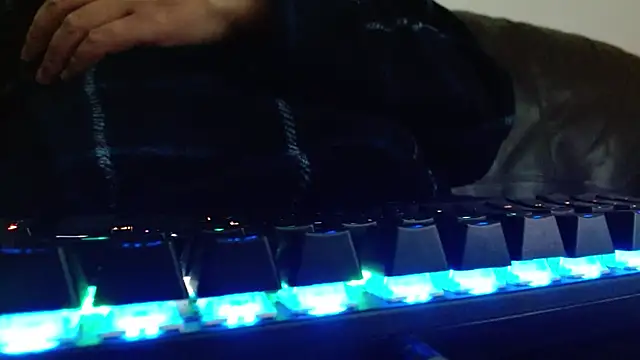 Heracles00's cam snapshot