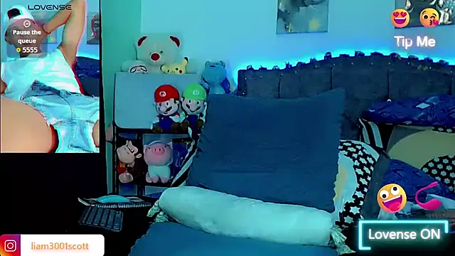 Liamscott_'s cam snapshot