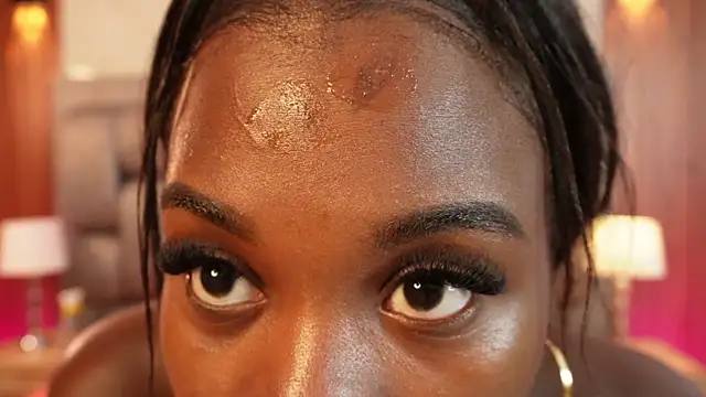 More_Hott's cam snapshot