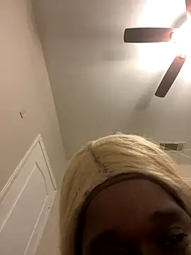 bigmama_deshayyy's cam snapshot