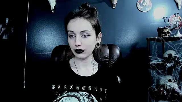 TheVampira's cam snapshot