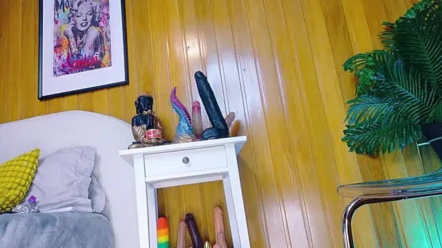 Zafiro_Gem_'s cam snapshot