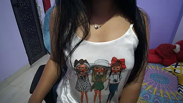 BabyNaina's cam snapshot