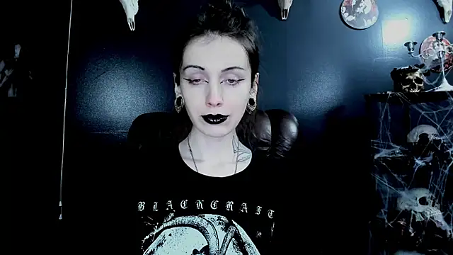 TheVampira's cam snapshot