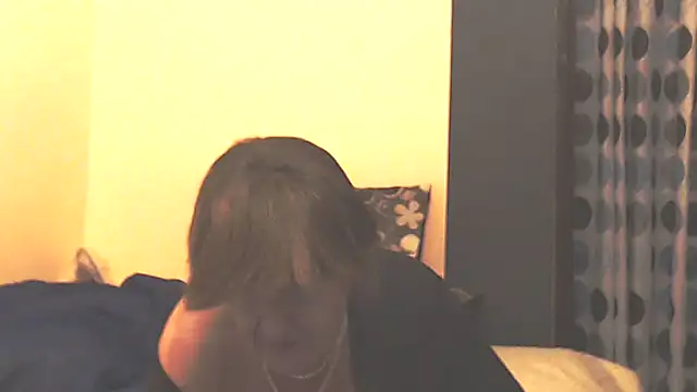 MioritaHard's cam snapshot