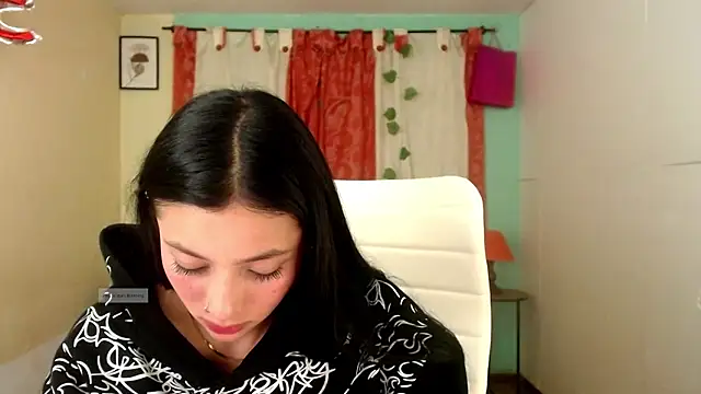 vale_miel's cam snapshot