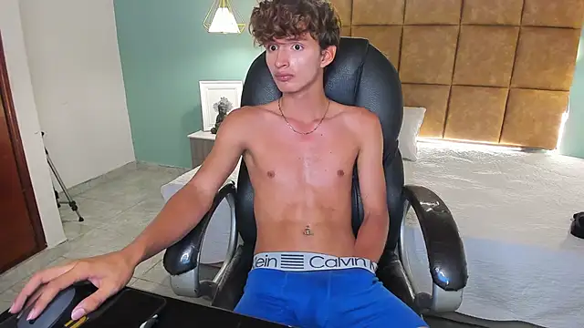 NicolasFerrer18's cam snapshot