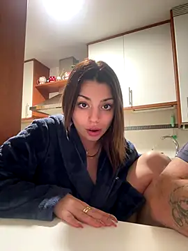 Noeliagglow live sex cam