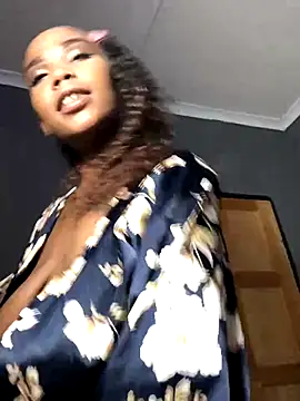 Nicole_Liam_'s cam snapshot