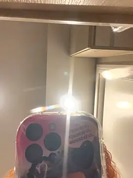 NaughtyKelly28's cam snapshot