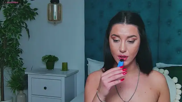 SandraSilver's cam snapshot