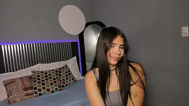 Emilybeltons's cam snapshot