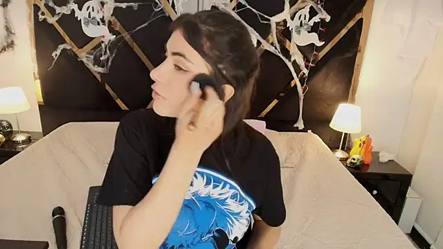 Amelie_saenz's cam snapshot