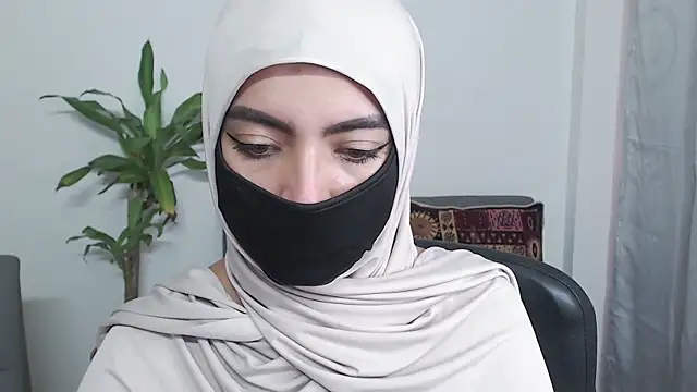 jade_nassar's cam snapshot