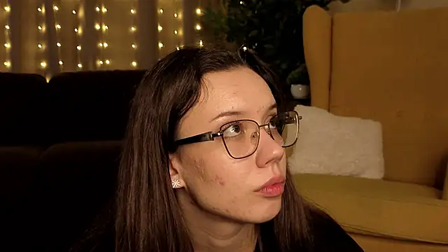 FabiolaCowing's cam snapshot