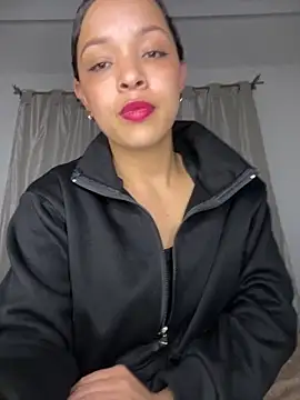 Yasmin777_'s cam snapshot