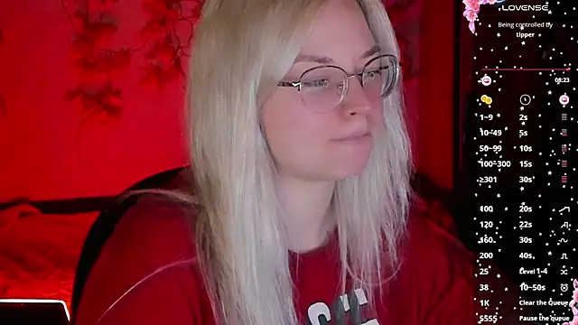 HoneyDazzle's cam snapshot