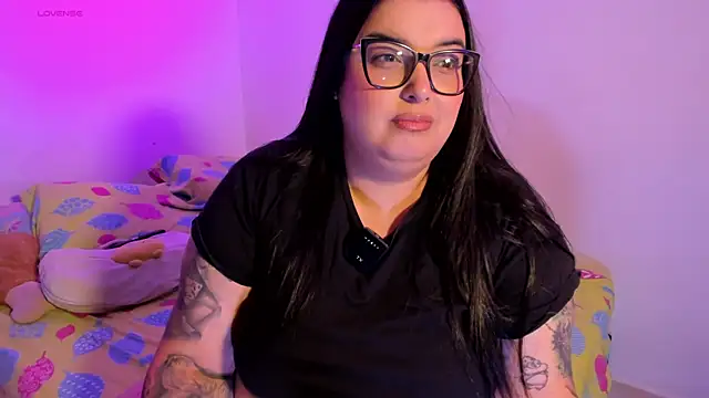 Apriilpeach_'s cam snapshot