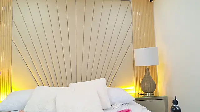 katia_moregb's cam snapshot