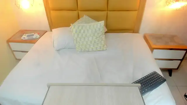 MELISSAROUGE's cam snapshot