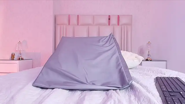 alanarose18's cam snapshot