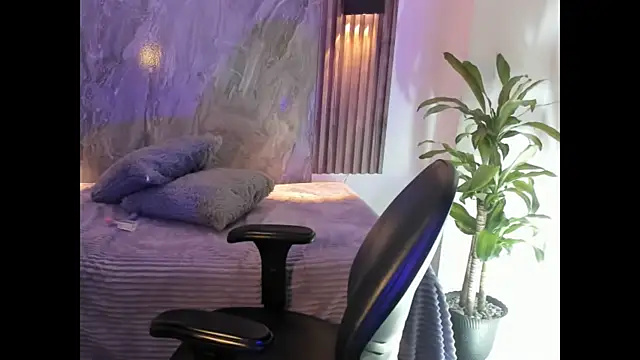 Kate_owens2's cam snapshot