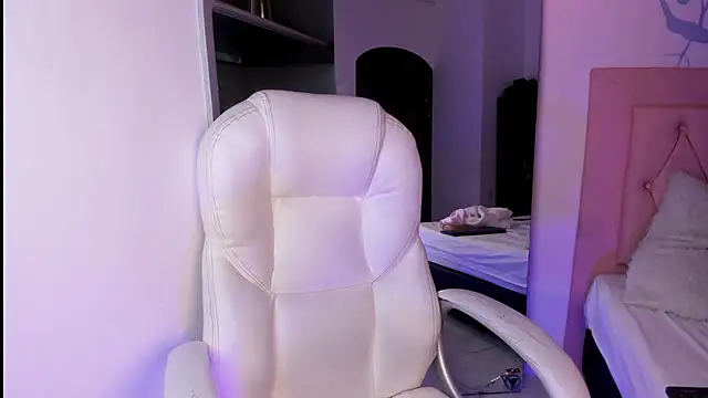 VelvetKiss_'s cam snapshot