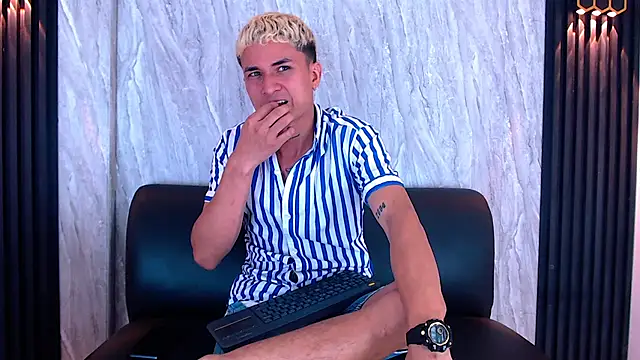 jeic_18's cam snapshot