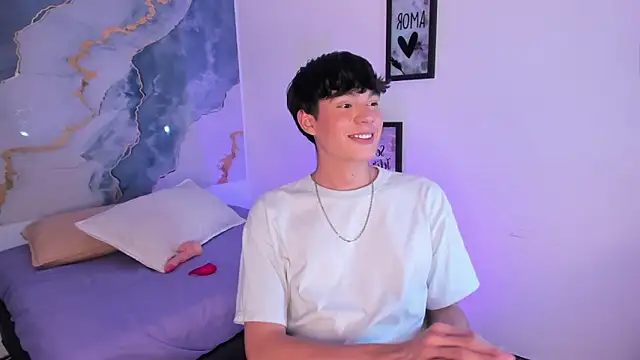 Isaac_Kurtt's cam snapshot