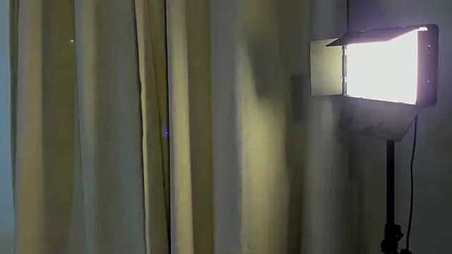 damian_vega13's cam snapshot