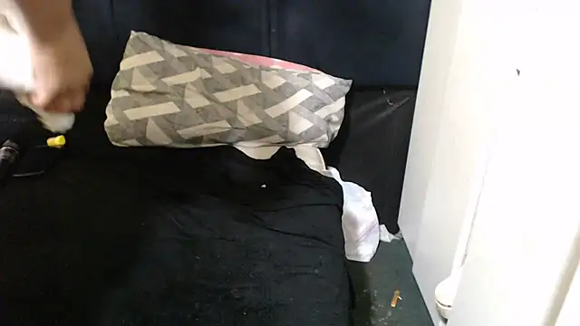 SweetHotBabby18's cam snapshot